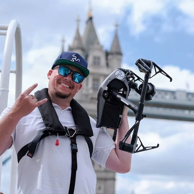 Drone filming on the Thames: the giant floating Burberry handbag - Image 3