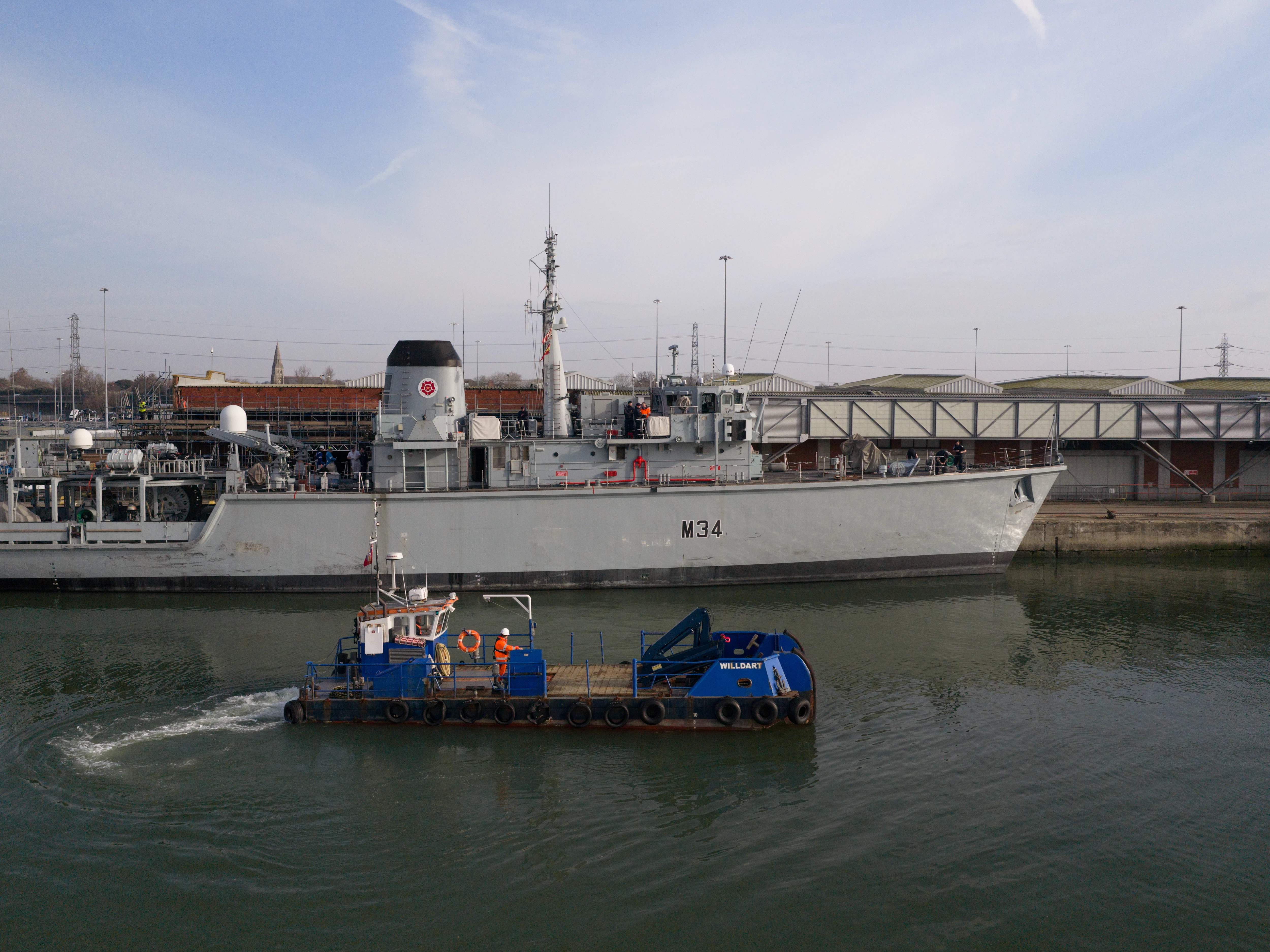 HMS Middleton Refloating Operation at The Port of Southampton - Image 8