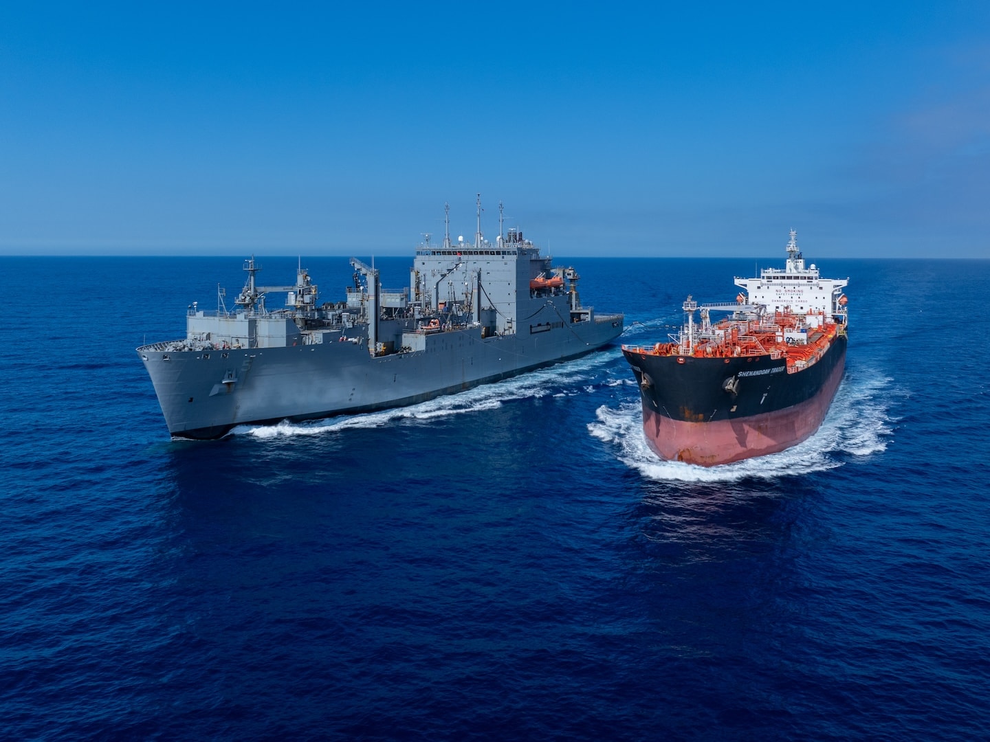 US/UK naval collaboration: refuelling at sea