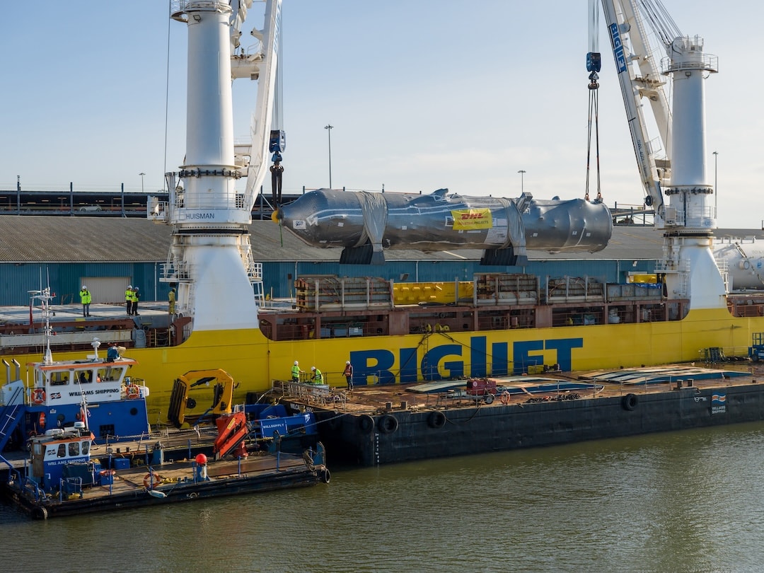 8 days, 2,100 tonnes: Southampton oil refinery expansion with DHL - Image 10