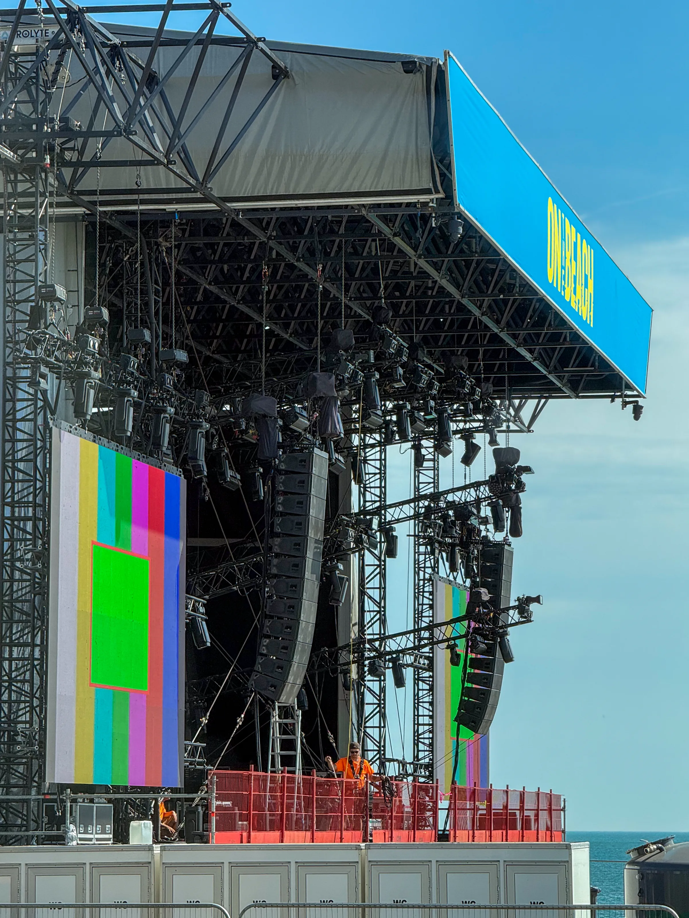 Fatboy Slim: Live Aerial Visuals at On The Beach Brighton - Image 6