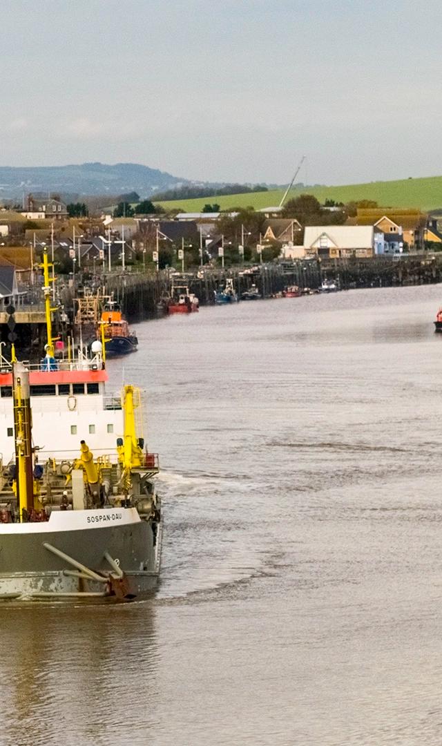 FPV shoot of the Sospan Dau for Boskalis
