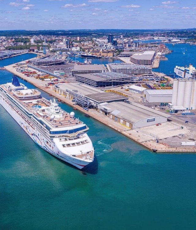 Showcasing world-class ports for Solent Stevedores